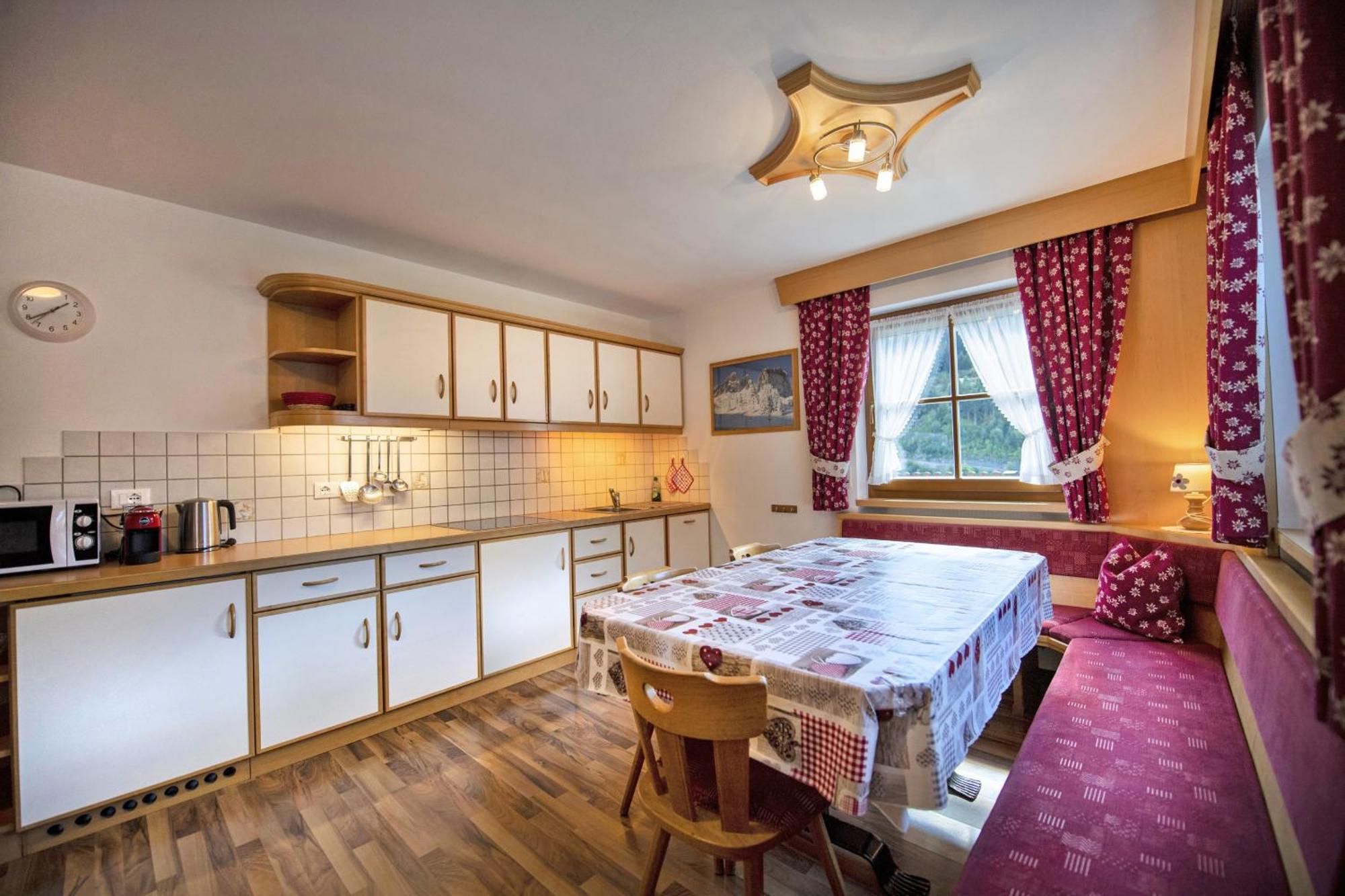 Apartments Miara Santa Cristina Val Gardena Экстерьер фото